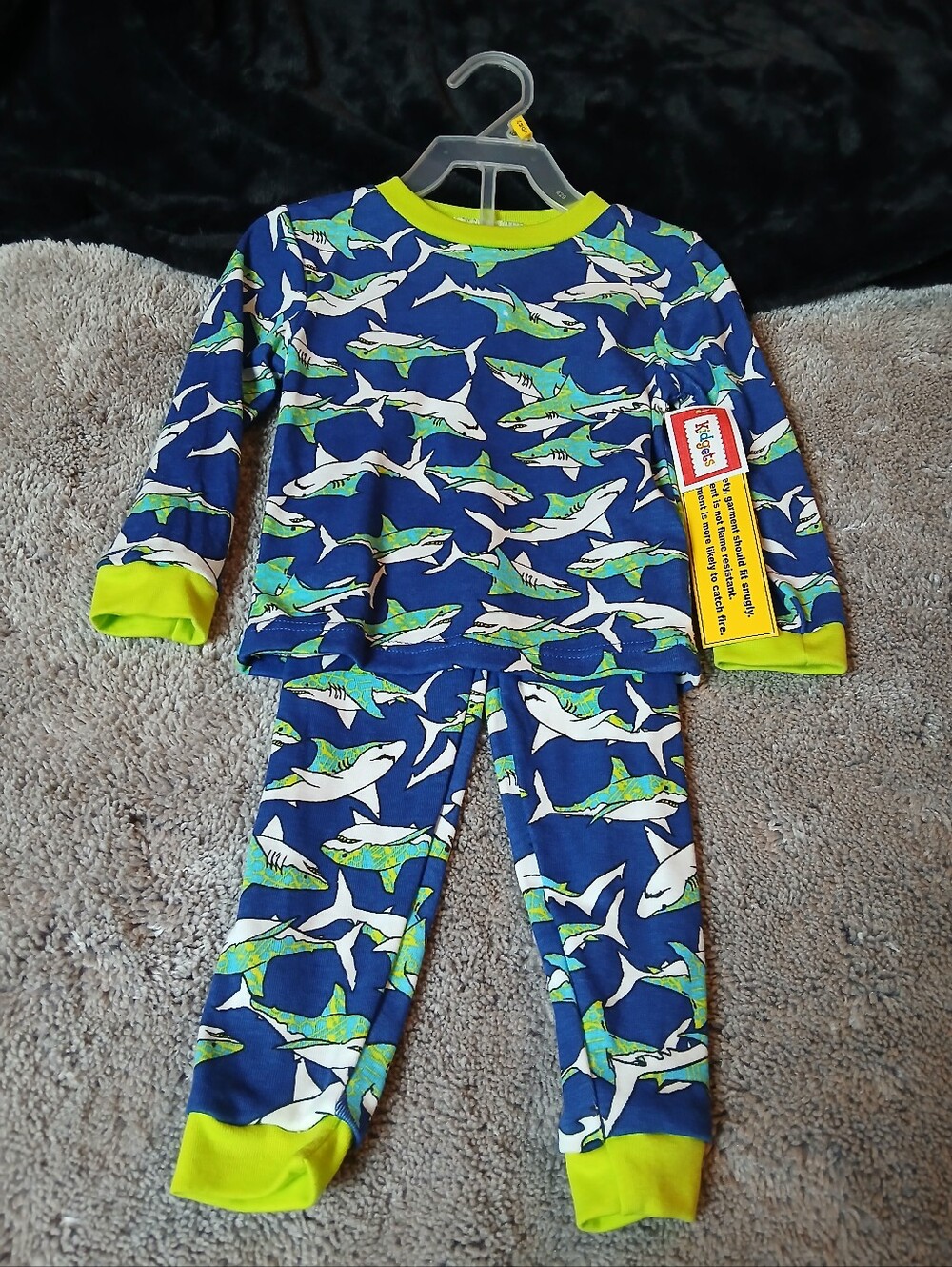 Kidgets Boys NWT Blue Green Shark Snug Fit Pajama Set - Size 24M